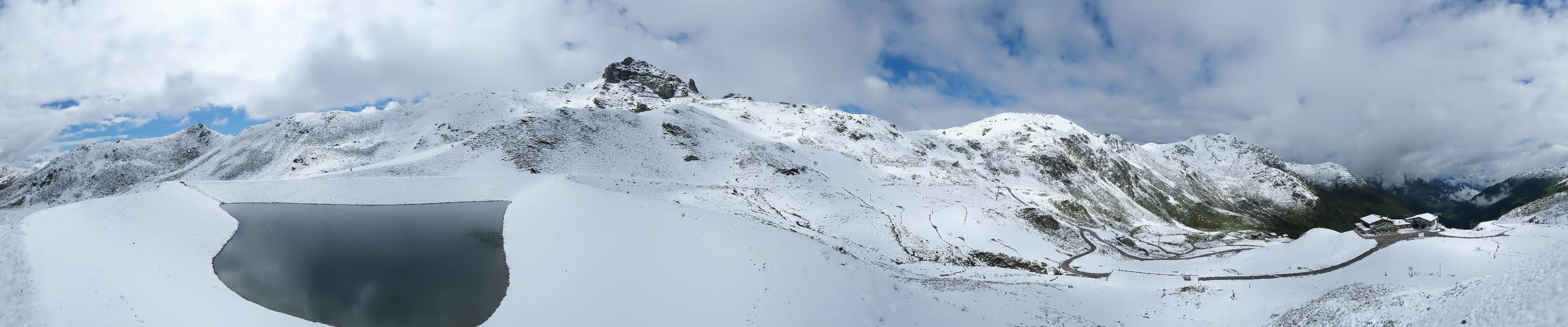Archived image Webcam Hochfügen - Mountain restaurant 8er Alm