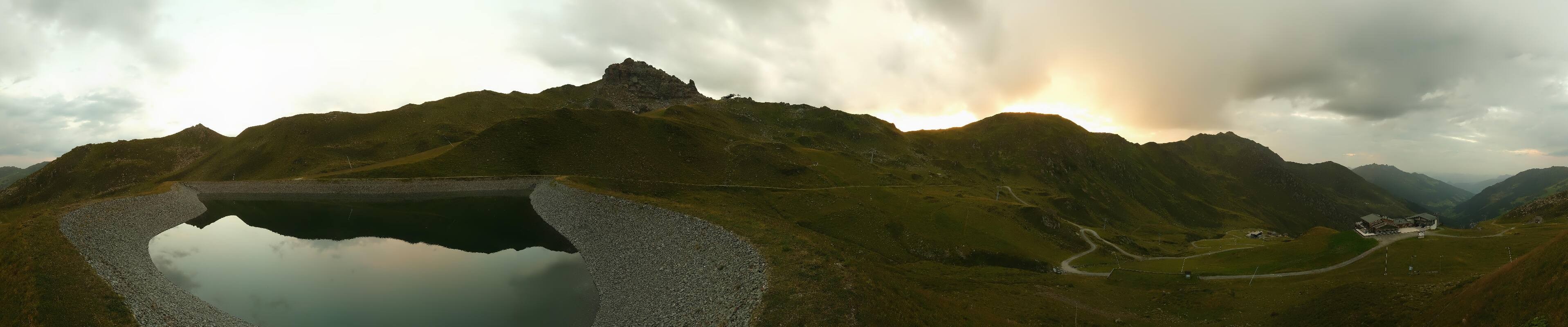 Archiv Foto Webcam Hochfügen - Speicherteich 8er Alm