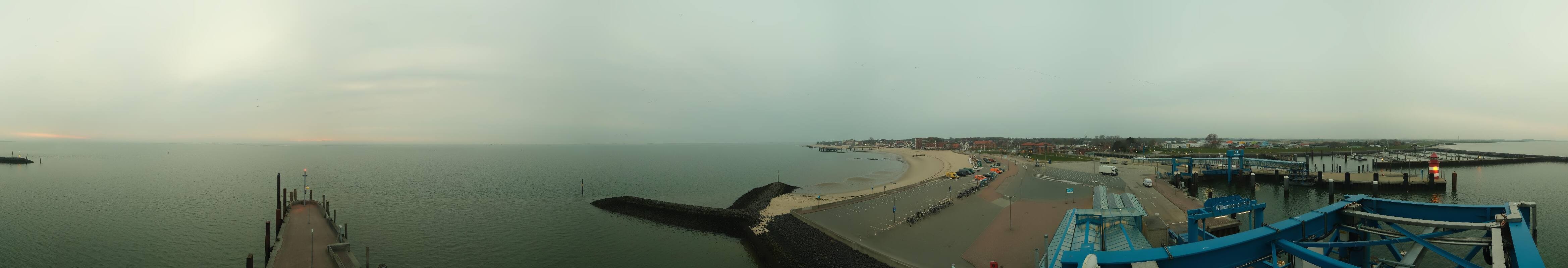 Archived image Webcam Föhr - Ferry terminal and harbour Wyk
