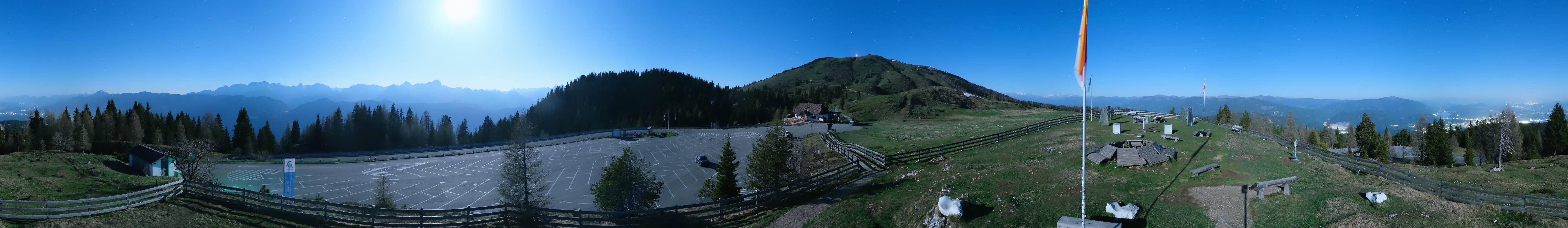 Archiv Foto Webcam Villacher Alpenstraße - Aussichtspunkt Rosstratten