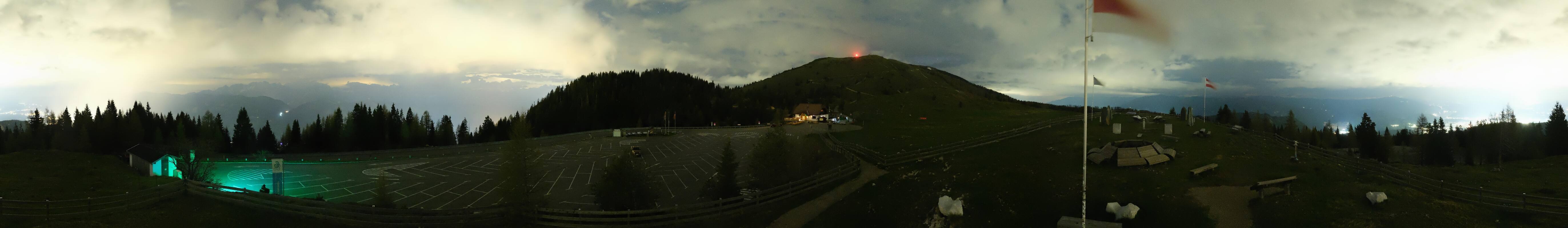 Archiv Foto Webcam Villacher Alpenstraße - Aussichtspunkt Rosstratten