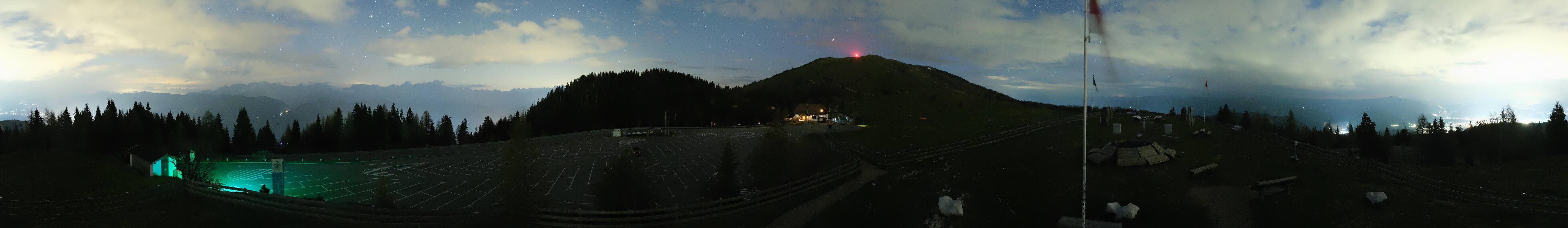 Archiv Foto Webcam Villacher Alpenstraße - Aussichtspunkt Rosstratten