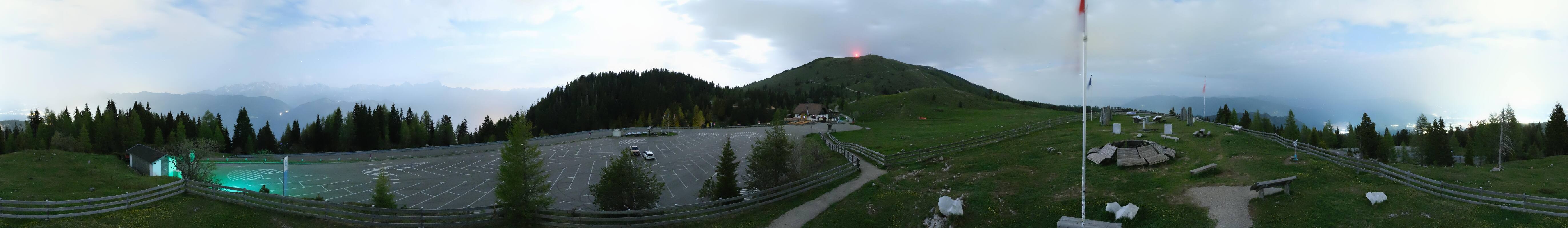 Archiv Foto Webcam Villacher Alpenstraße - Aussichtspunkt Rosstratten