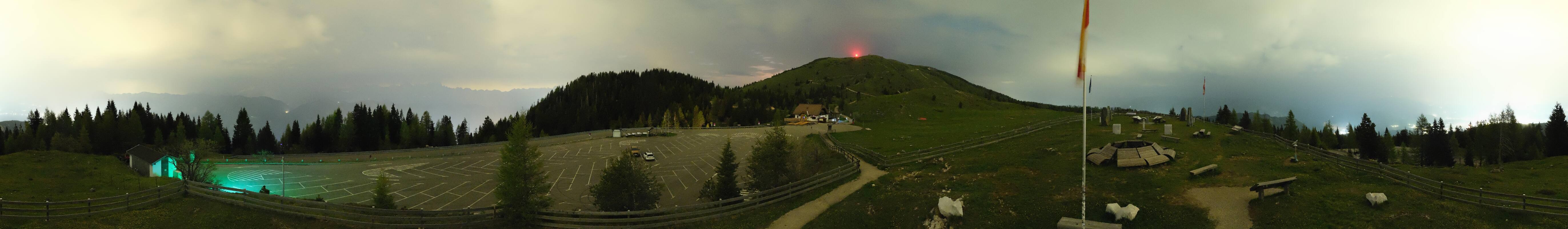 Archiv Foto Webcam Villacher Alpenstraße - Aussichtspunkt Rosstratten