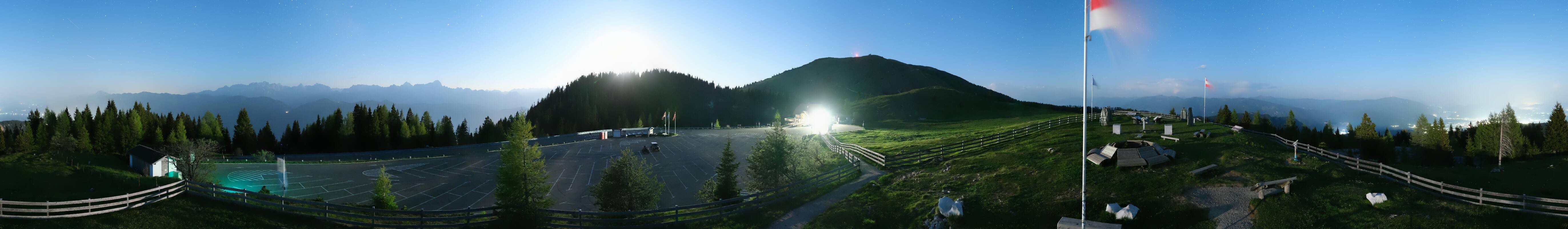 Archived image Webcam Villach Alpine Road - Viewpoint Rosstratten