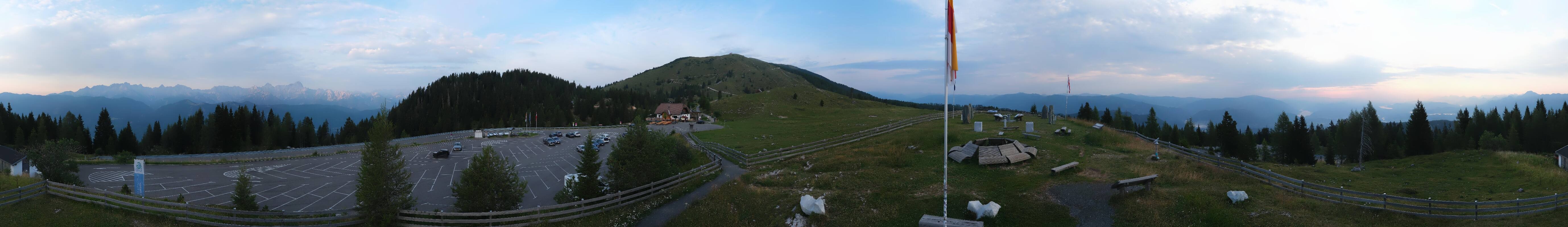 Archived image Webcam Villach Alpine Road - Viewpoint Rosstratten