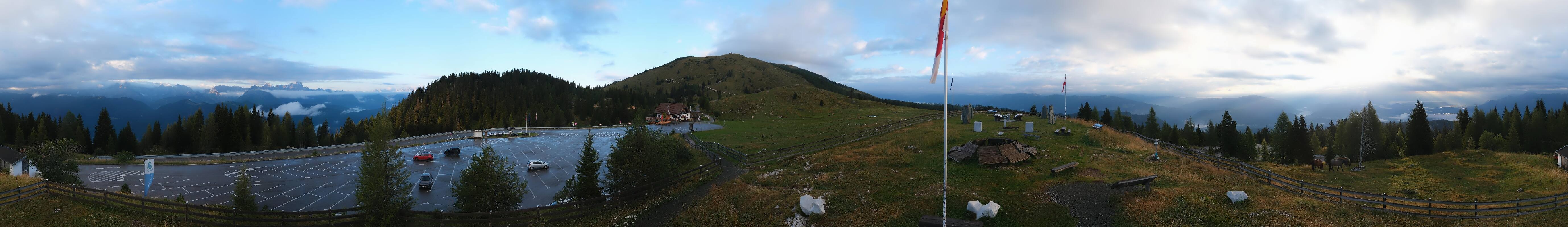 Archiv Foto Webcam Villacher Alpenstraße - Aussichtspunkt Rosstratten