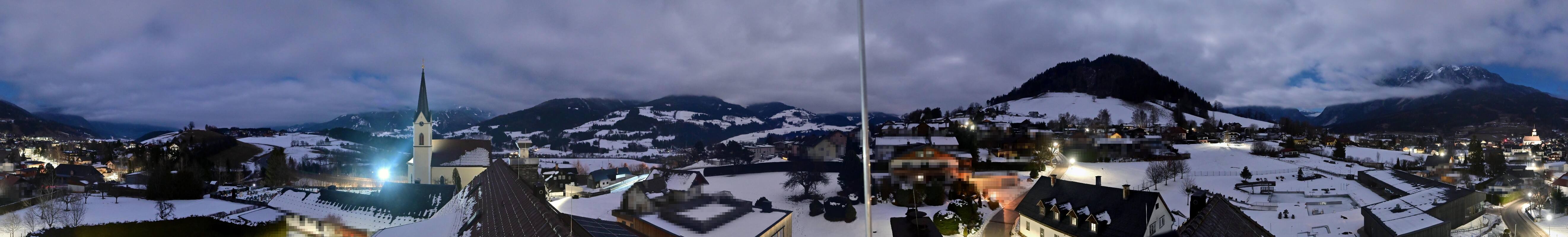 Archiv Foto Webcam Gröbming: Kirche und Panoramabad