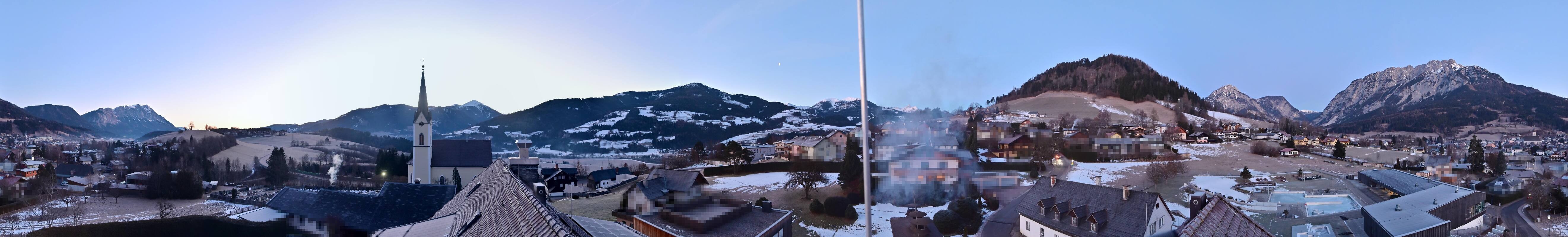 Archiv Foto Webcam Gröbming: Kirche und Panoramabad