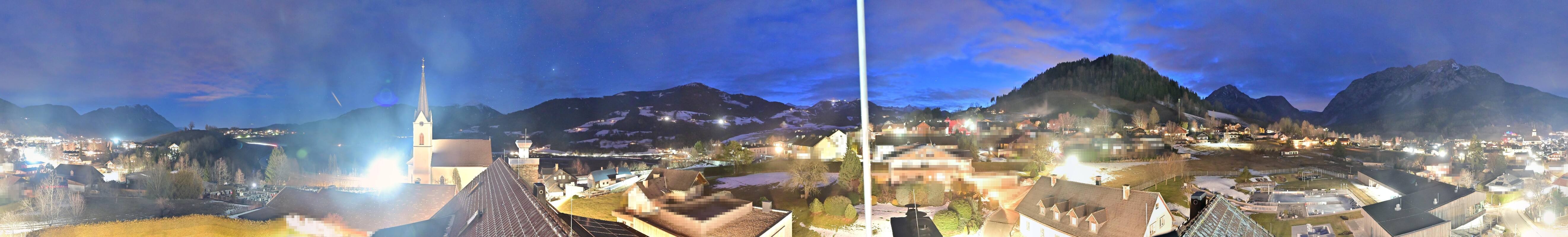 Archiv Foto Webcam Gröbming: Kirche und Panoramabad