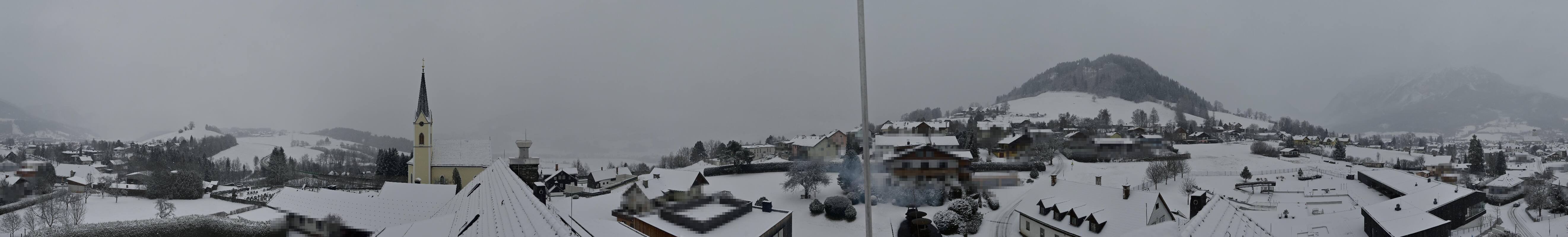 Archiv Foto Webcam Gröbming: Kirche und Panoramabad
