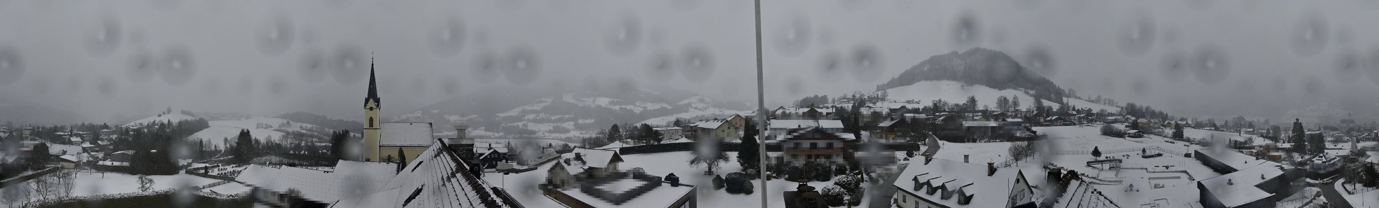 Archiv Foto Webcam Gröbming: Kirche und Panoramabad