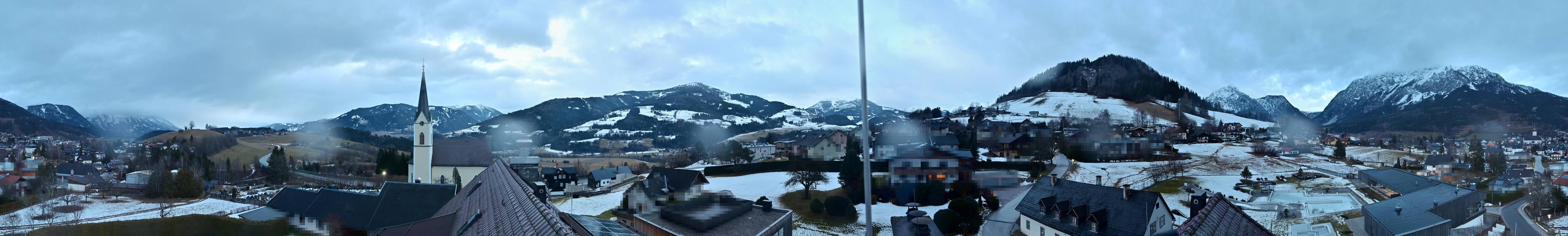 Archiv Foto Webcam Gröbming: Kirche und Panoramabad