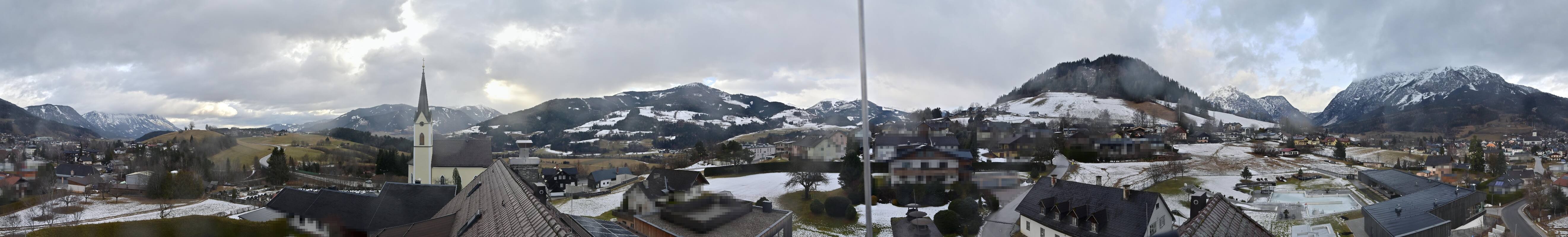 Archiv Foto Webcam Gröbming: Kirche und Panoramabad