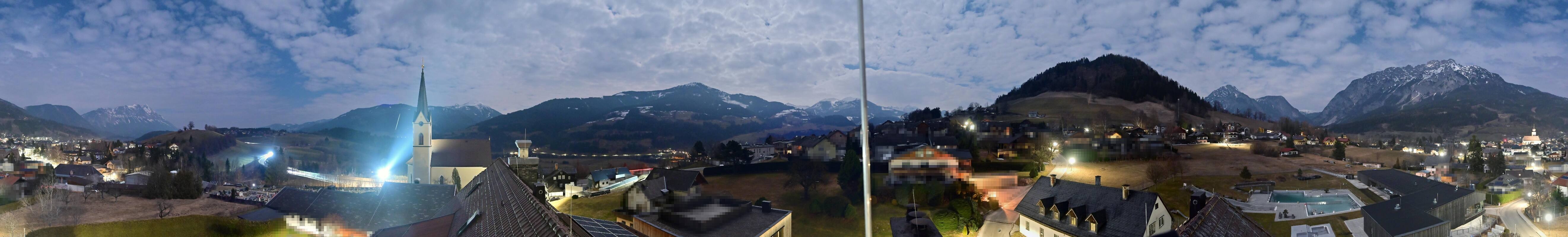 Archiv Foto Webcam Gröbming: Kirche und Panoramabad