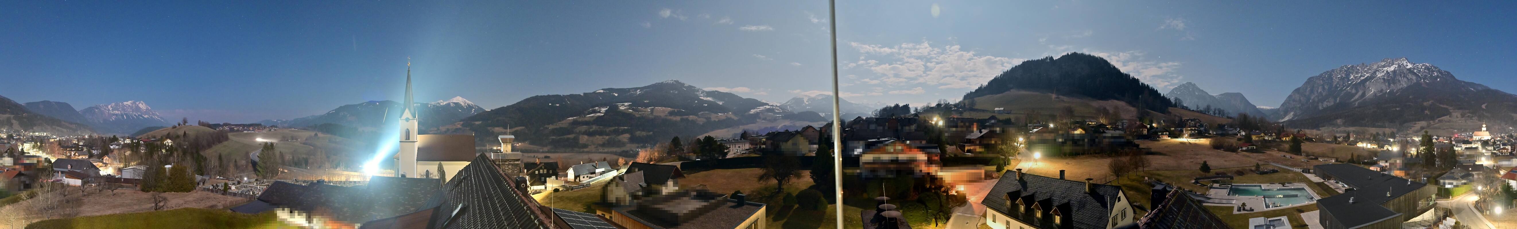 Archiv Foto Webcam Gröbming: Kirche und Panoramabad