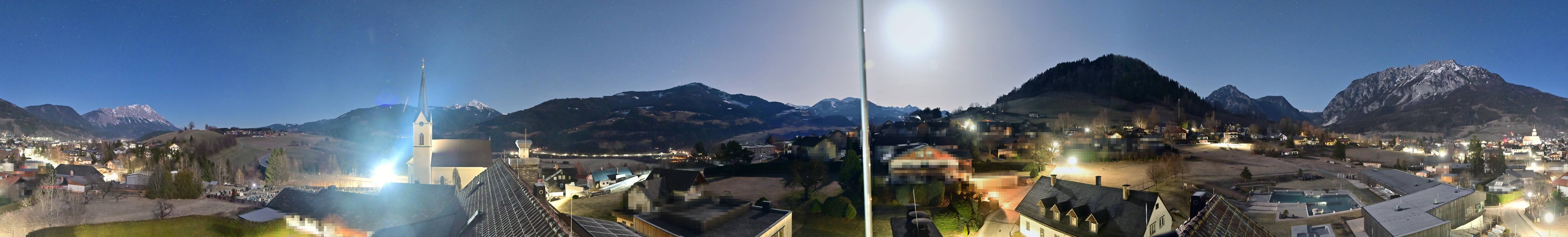 Archiv Foto Webcam Gröbming: Kirche und Panoramabad