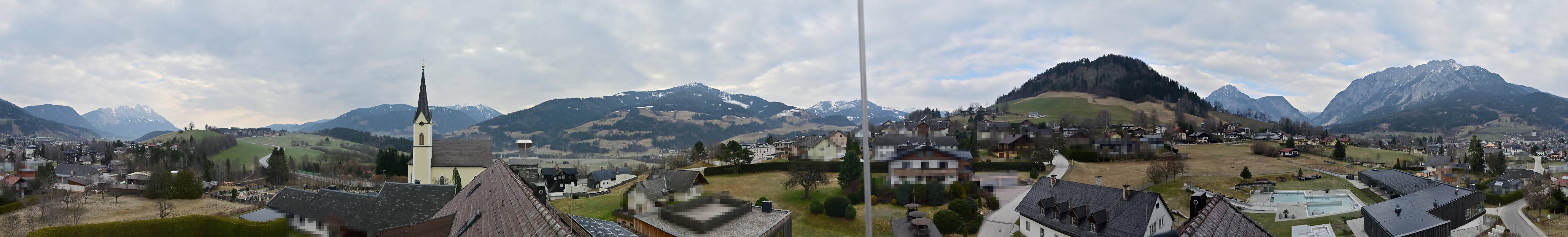 Archiv Foto Webcam Gröbming: Kirche und Panoramabad