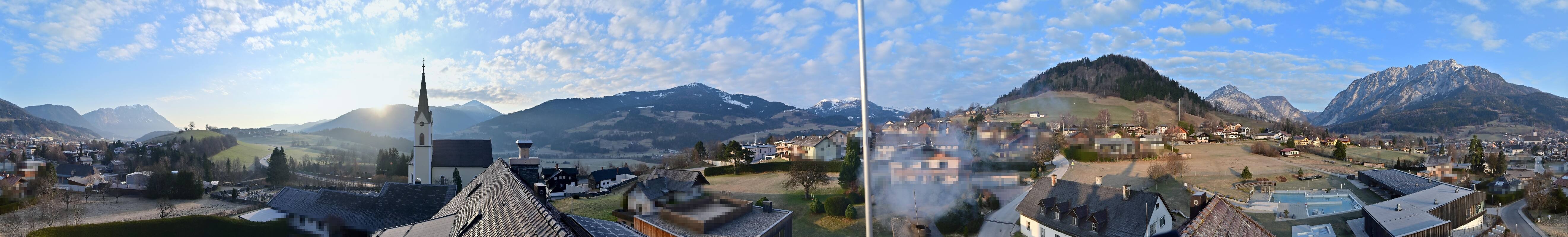 Archiv Foto Webcam Gröbming: Kirche und Panoramabad