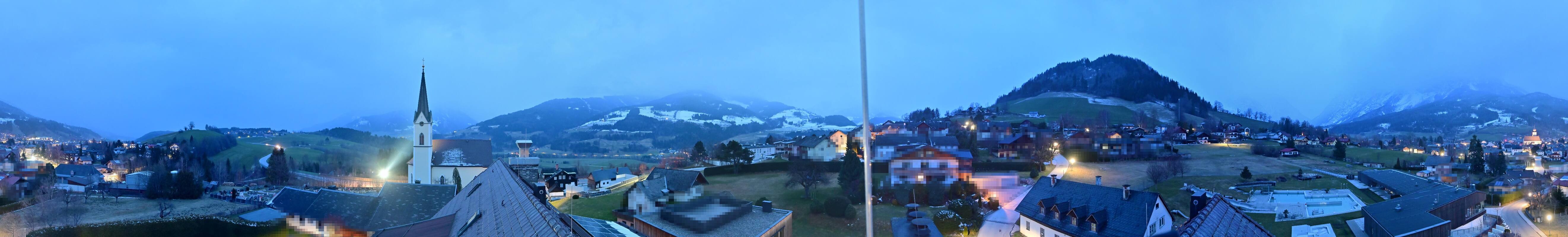 Archiv Foto Webcam Gröbming: Kirche und Panoramabad