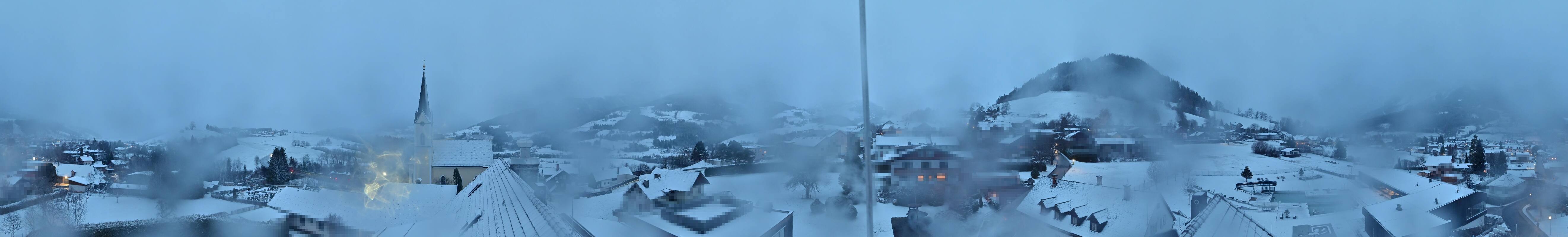 Archiv Foto Webcam Gröbming: Kirche und Panoramabad