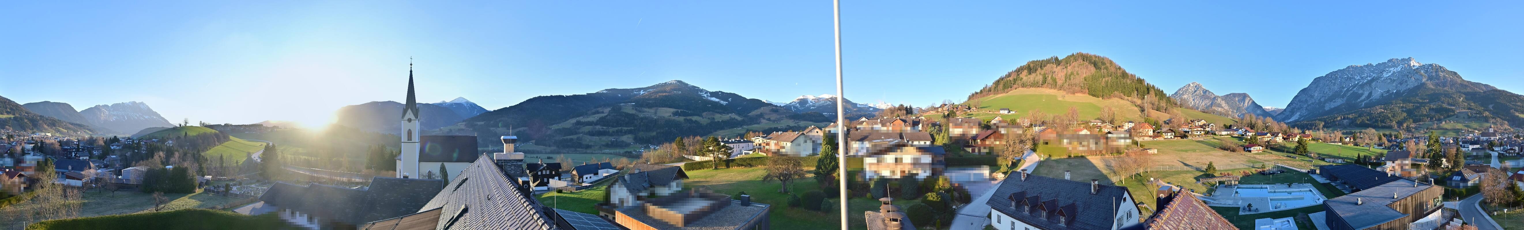 Archiv Foto Webcam Gröbming: Kirche und Panoramabad