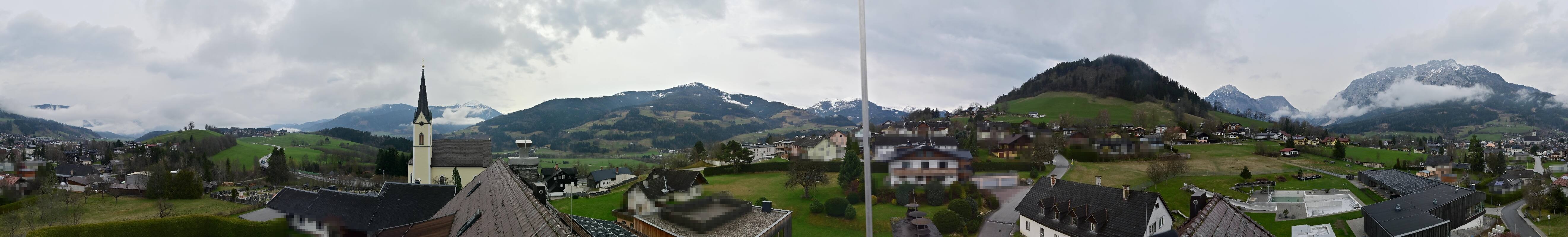 Archiv Foto Webcam Gröbming: Kirche und Panoramabad