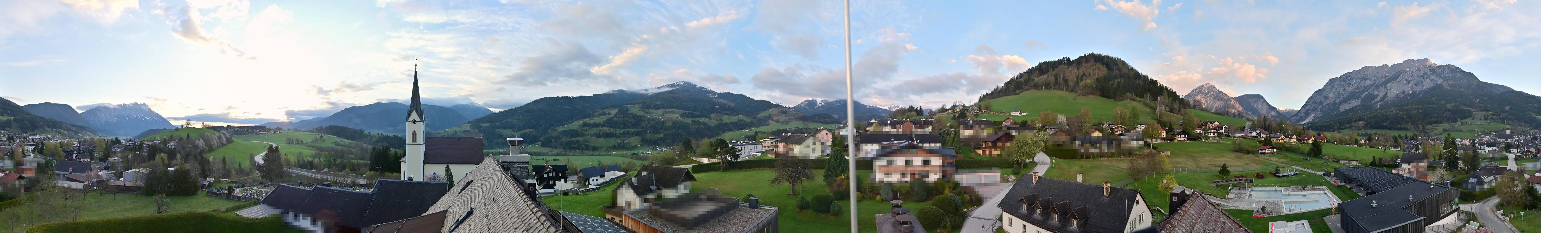 Archiv Foto Webcam Gröbming: Kirche und Panoramabad