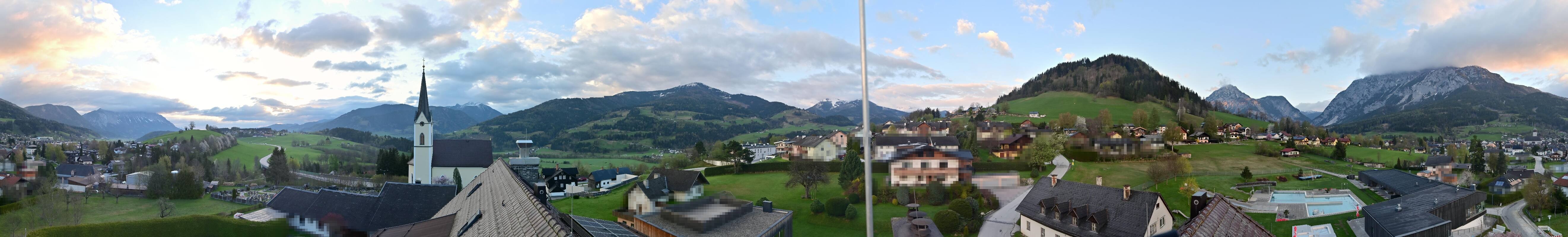 Archiv Foto Webcam Gröbming: Kirche und Panoramabad