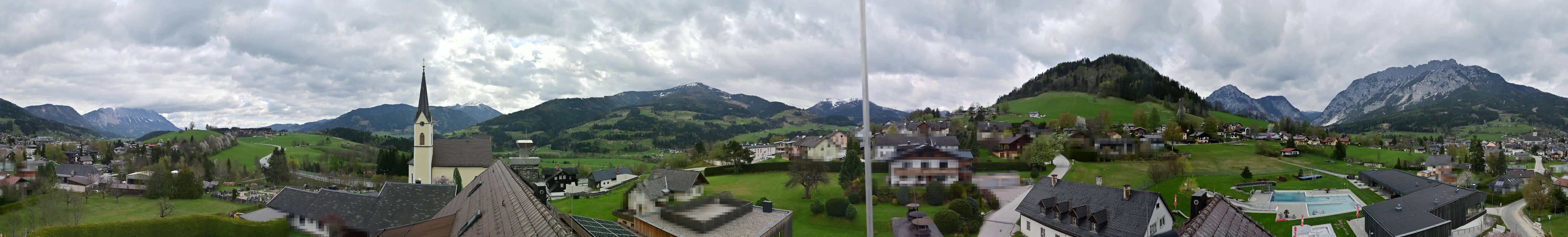 Archiv Foto Webcam Gröbming: Kirche und Panoramabad