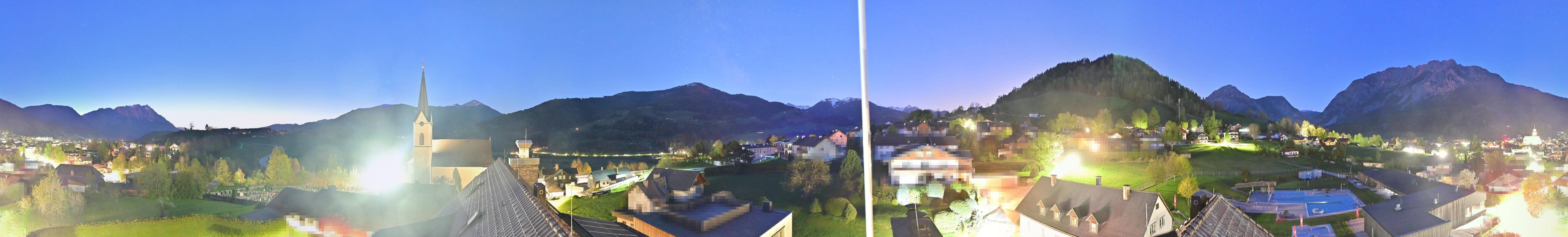 Archiv Foto Webcam Gröbming: Kirche und Panoramabad