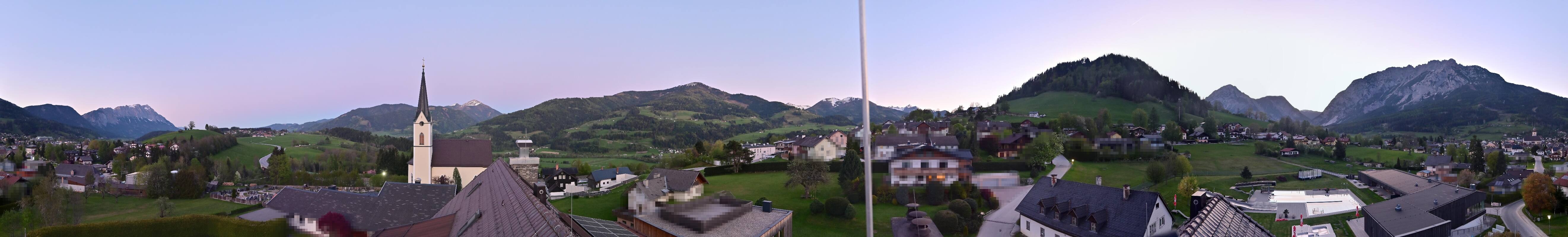 Archiv Foto Webcam Gröbming: Kirche und Panoramabad