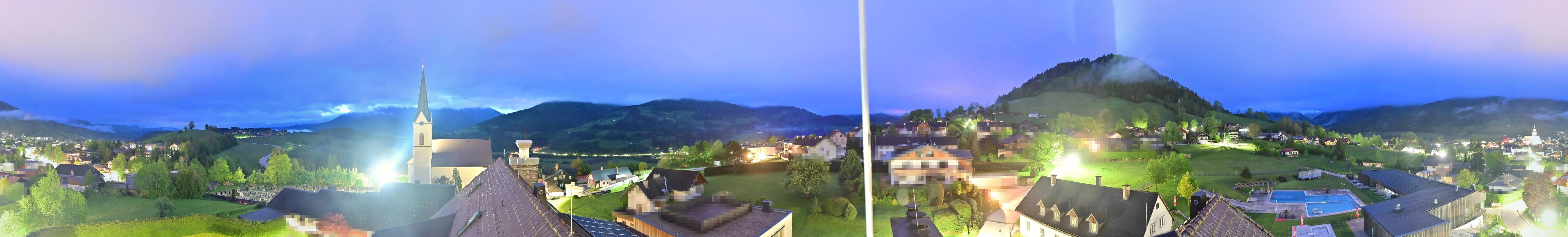 Archiv Foto Webcam Gröbming: Kirche und Panoramabad