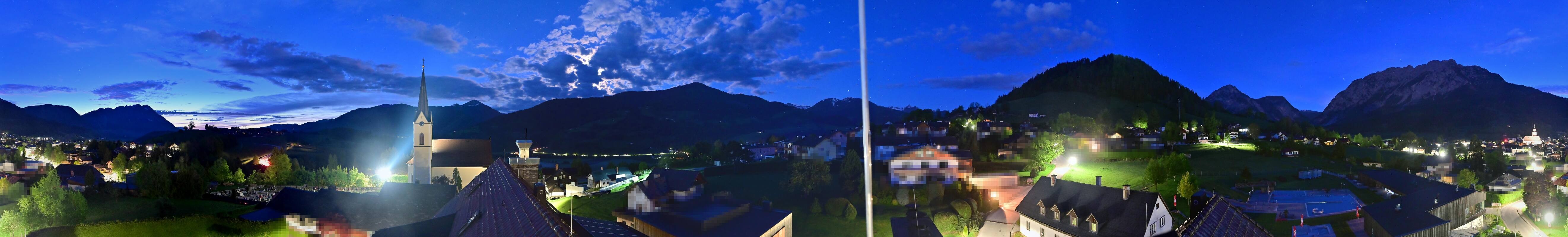 Archiv Foto Webcam Gröbming: Kirche und Panoramabad