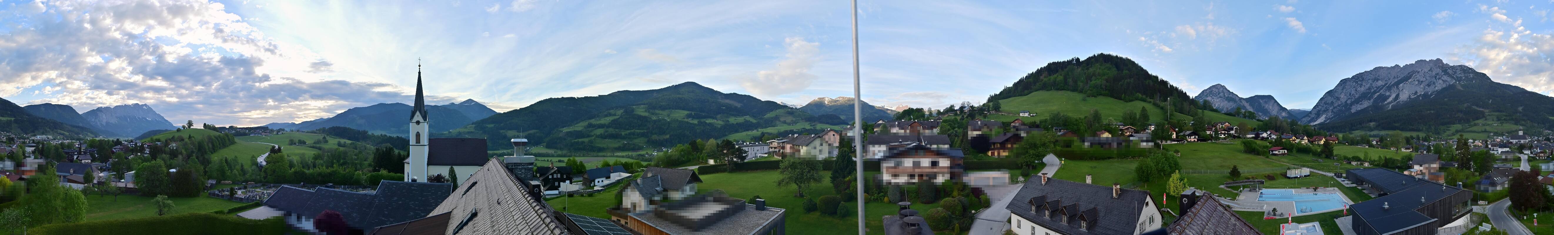 Archiv Foto Webcam Gröbming: Kirche und Panoramabad