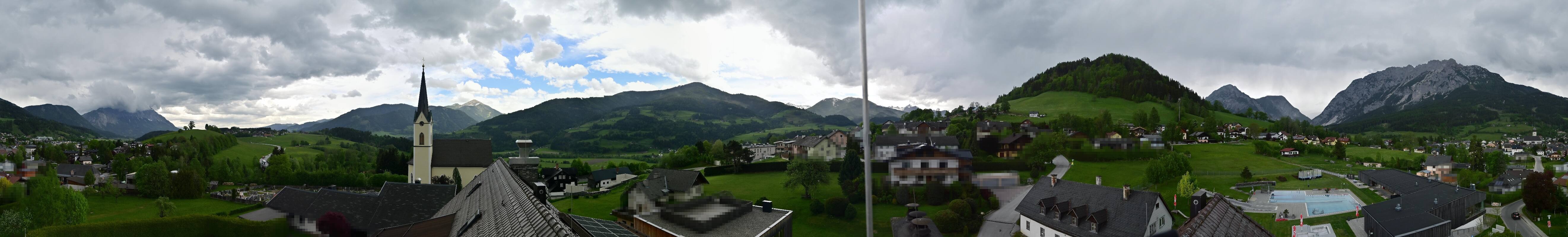 Archiv Foto Webcam Gröbming: Kirche und Panoramabad