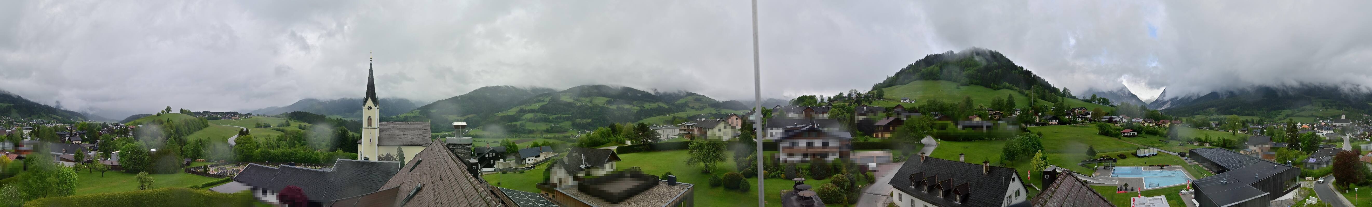 Archiv Foto Webcam Gröbming: Kirche und Panoramabad