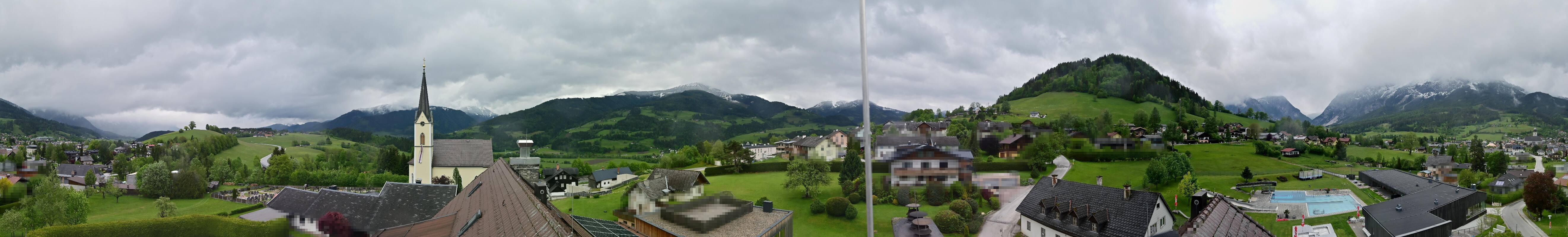 Archiv Foto Webcam Gröbming: Kirche und Panoramabad