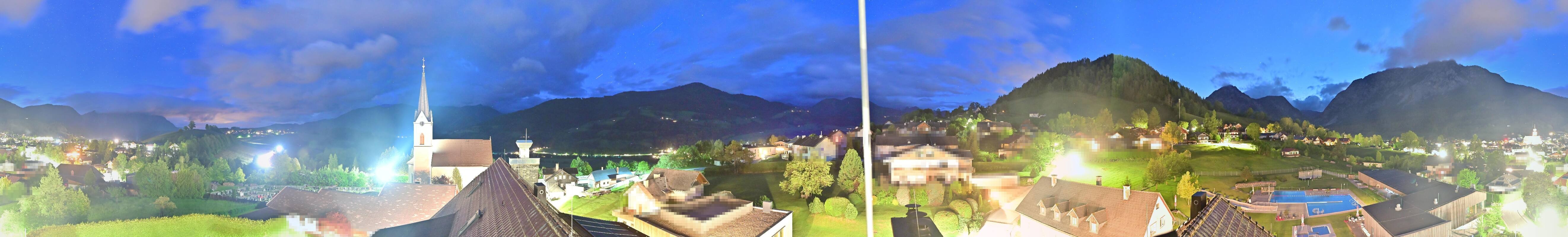 Archiv Foto Webcam Gröbming: Kirche und Panoramabad