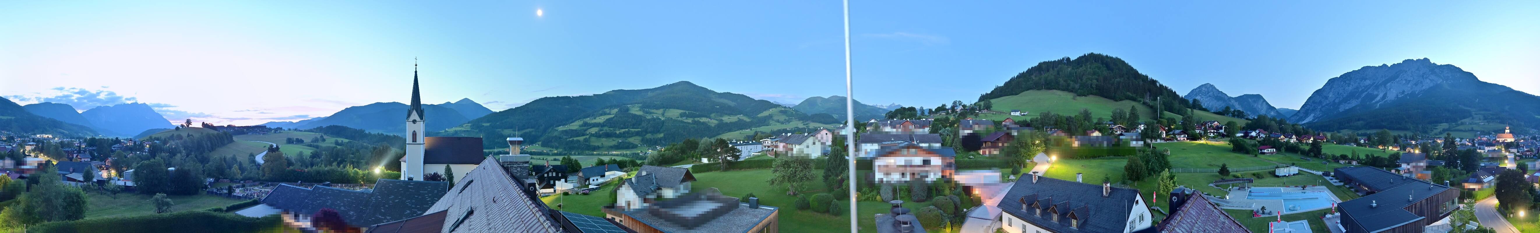 Archiv Foto Webcam Gröbming: Kirche und Panoramabad