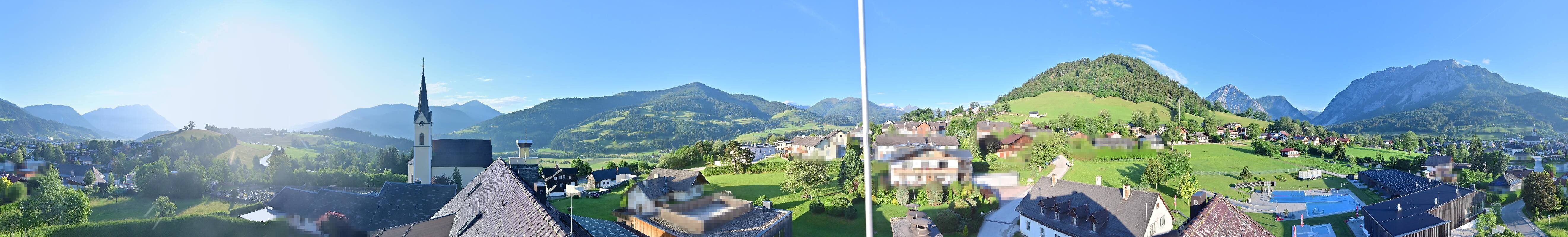 Archiv Foto Webcam Gröbming: Kirche und Panoramabad