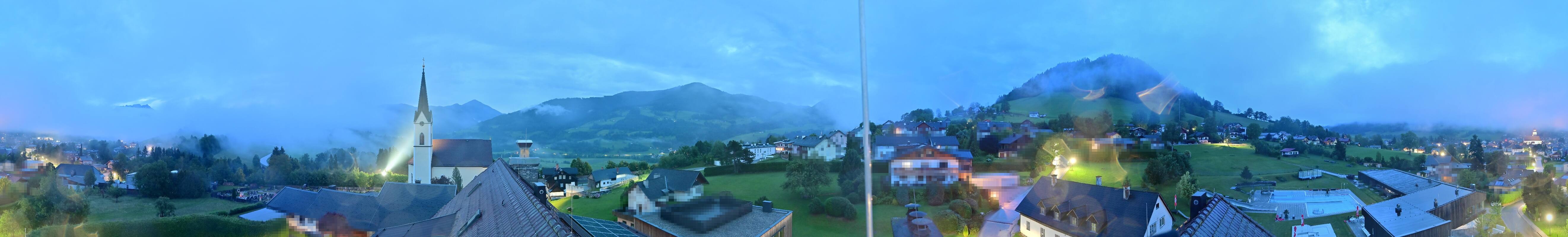 Archiv Foto Webcam Gröbming: Kirche und Panoramabad