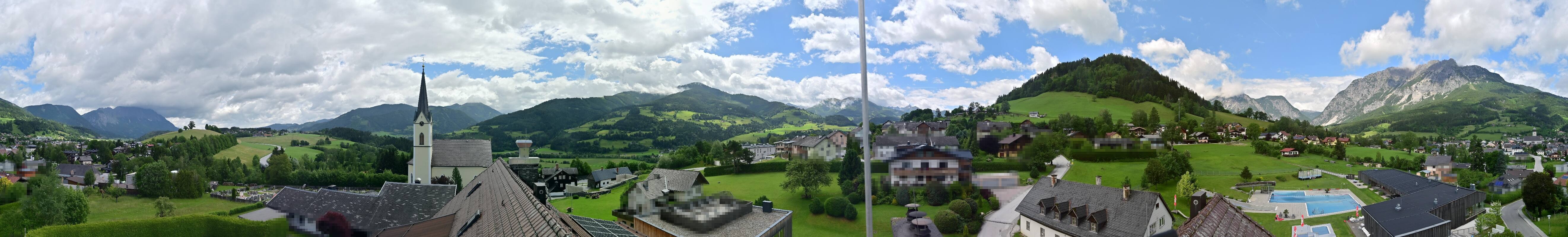 Archiv Foto Webcam Gröbming: Kirche und Panoramabad