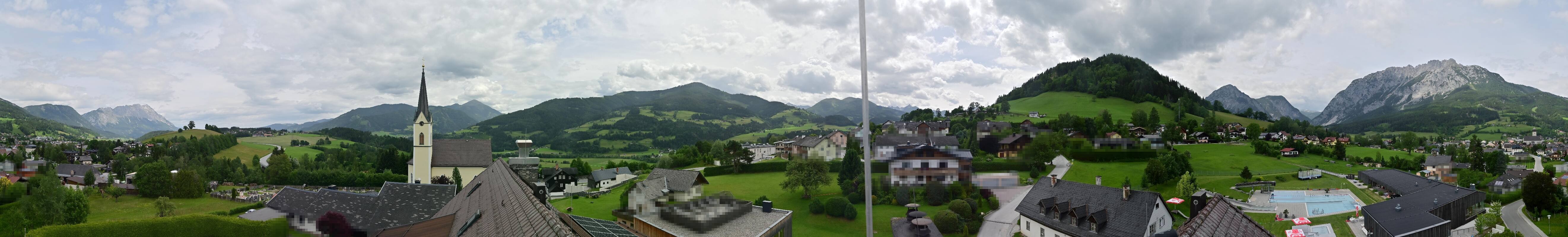 Archiv Foto Webcam Gröbming: Kirche und Panoramabad