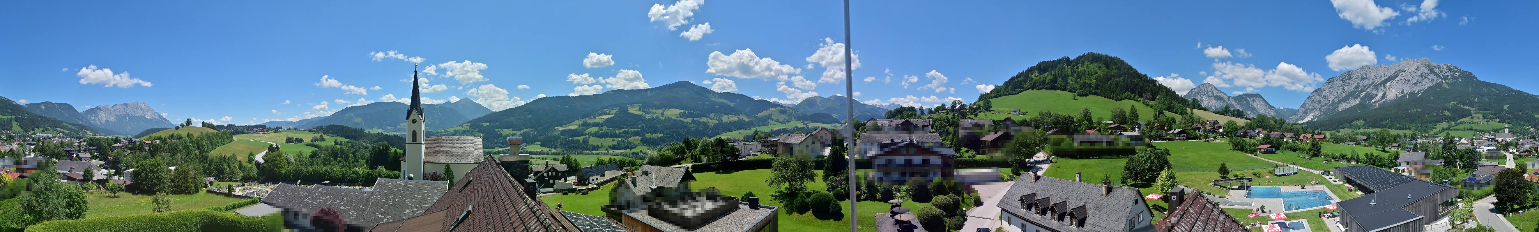 Archiv Foto Webcam Gröbming: Kirche und Panoramabad