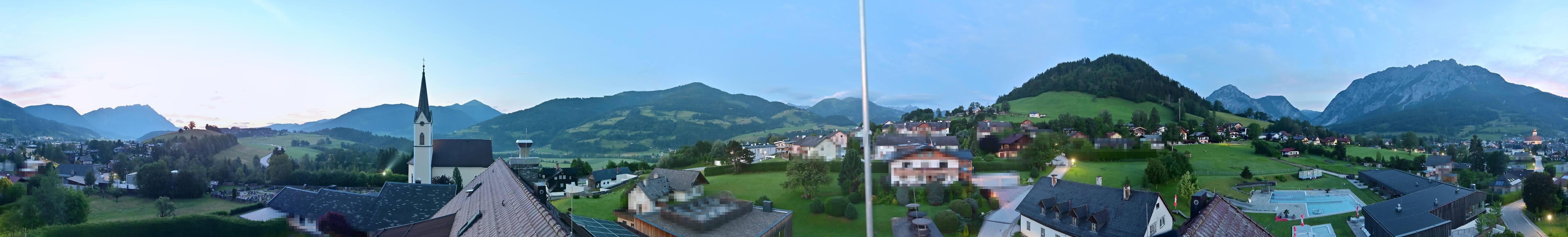 Archiv Foto Webcam Gröbming: Kirche und Panoramabad
