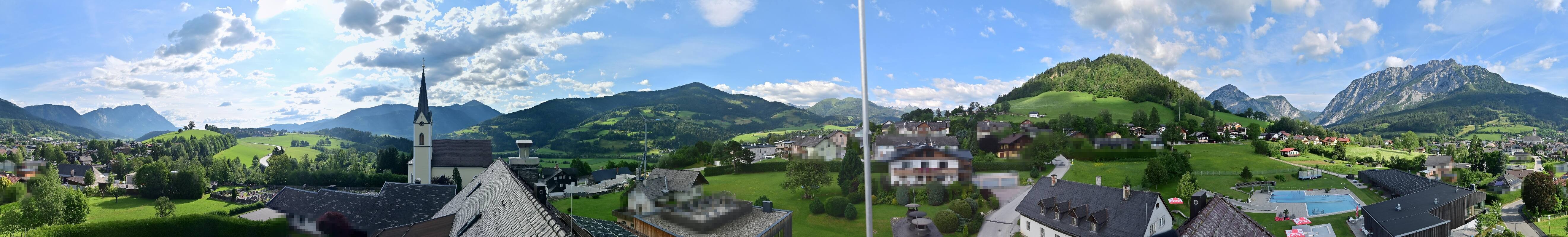 Archiv Foto Webcam Gröbming: Kirche und Panoramabad