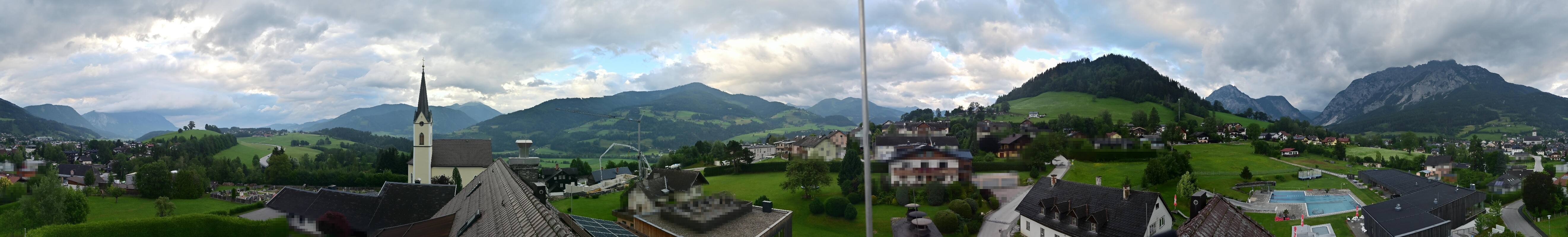 Archiv Foto Webcam Gröbming: Kirche und Panoramabad