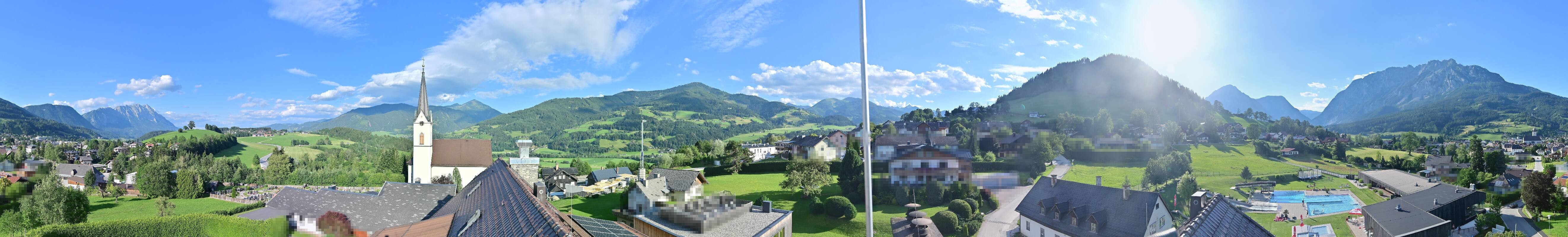Archiv Foto Webcam Gröbming: Kirche und Panoramabad