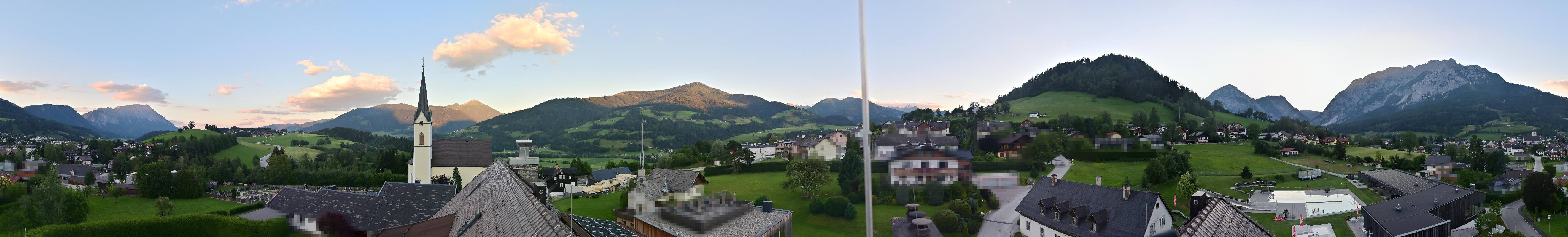 Archiv Foto Webcam Gröbming: Kirche und Panoramabad